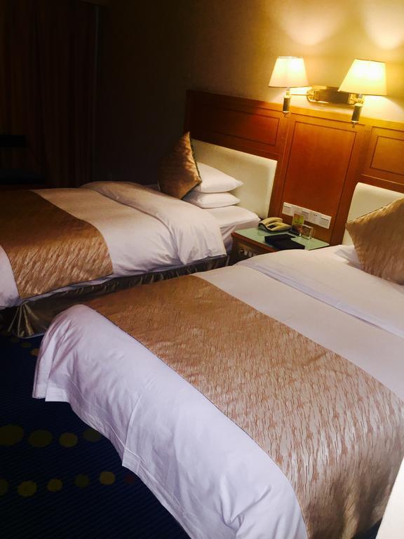 Jinling Mingdu Hotel Чанчжоу Экстерьер фото